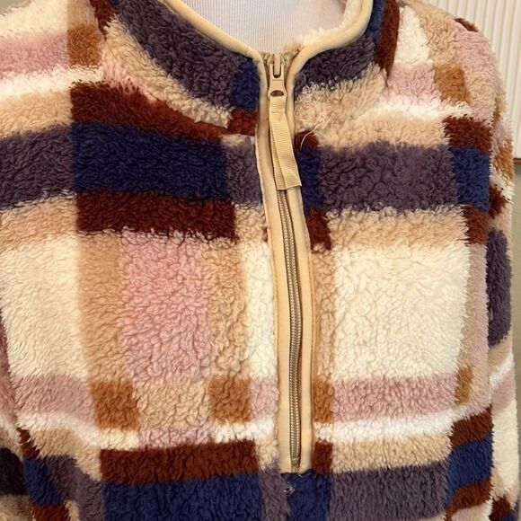 THREAD & SUPPLY FLEECE SWEATSHIRT. Size XL - Picture 2 of 6